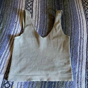 seamless ribbed cropped tank top